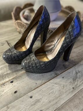 BCBG Gray Croc-Embossed Platform High Heels